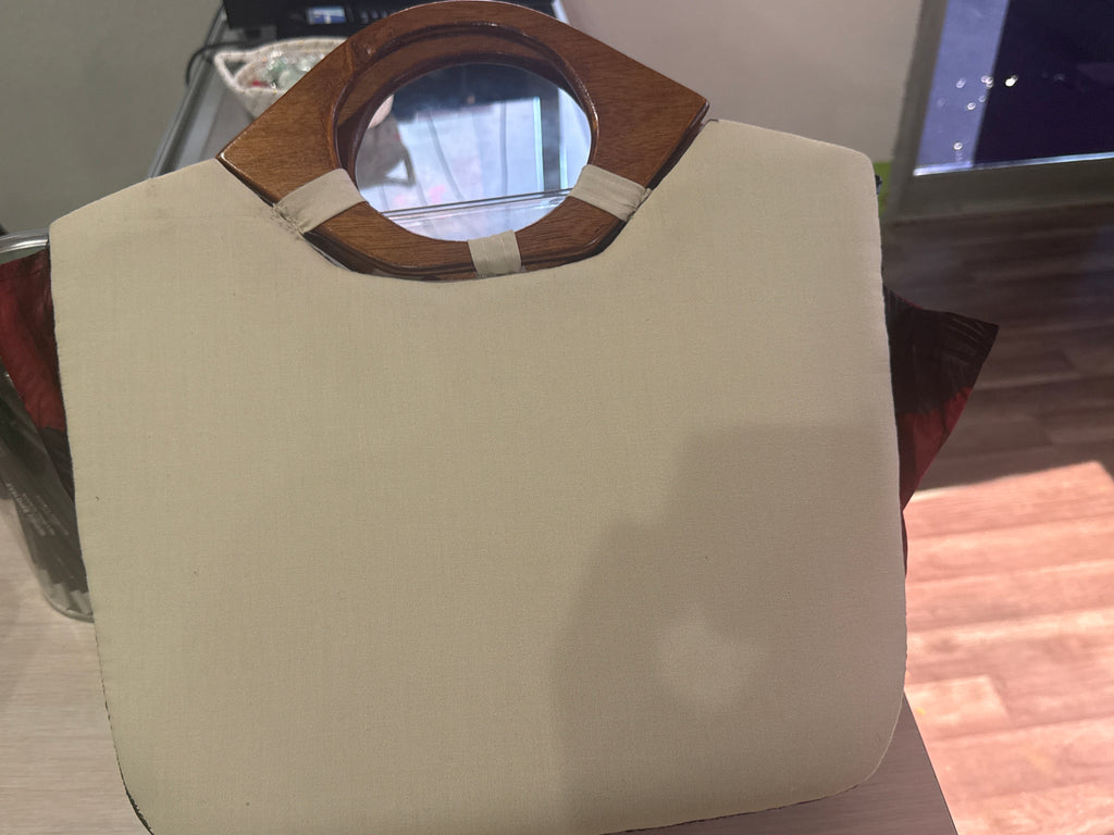 Hand bag